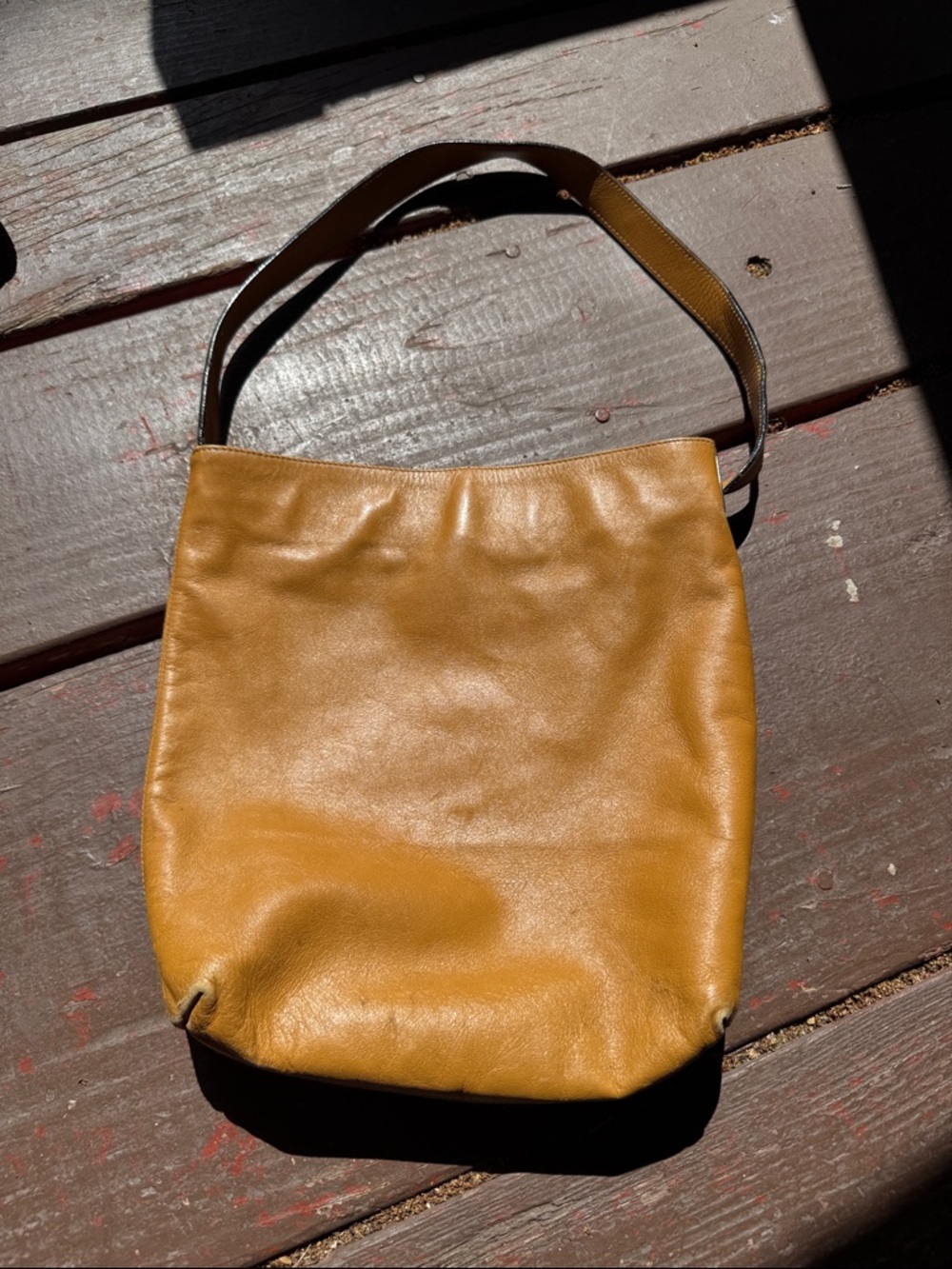 Leather Bucket Shoulder Bag in Cognac